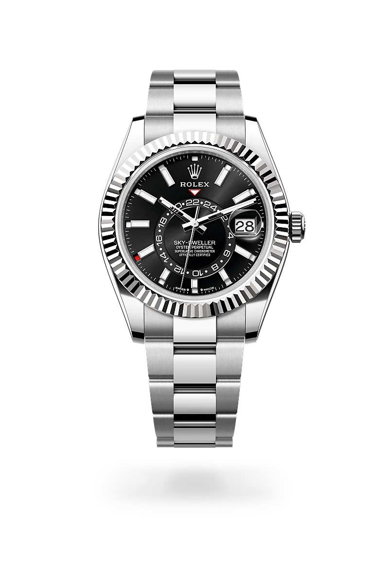 Rolex Sky-Dweller in 白色黃金鋼（蠔式鋼與白色黃金的組合） with 亮黑色 dial, 三角坑紋雙向旋轉勞力士Ring Command bezel, and 蠔式（Oyster），三格實心鏈節 bracelet