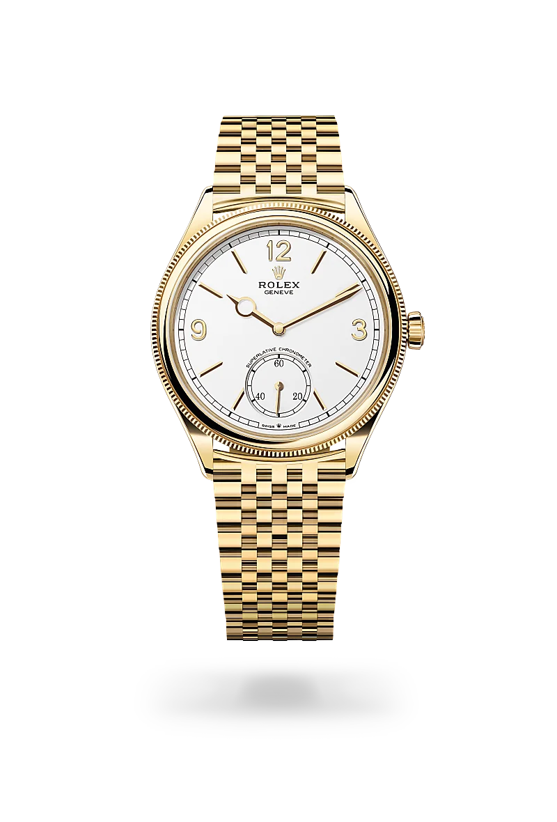 Rolex 1908 in 18K黃金 with 醇白色 dial, 圓拱形及三角坑紋 bezel, and 七臻型（Settimo），七格實心鏈節 bracelet